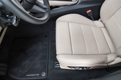 2025 Porsche Macan Electric 4