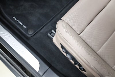 2025 Porsche Macan Electric 4