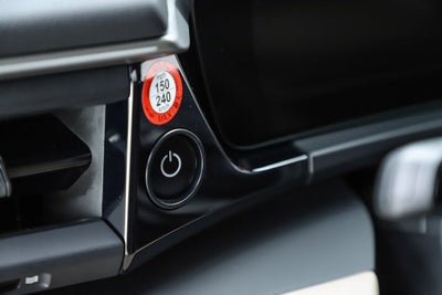 2025 Porsche Macan Electric 4