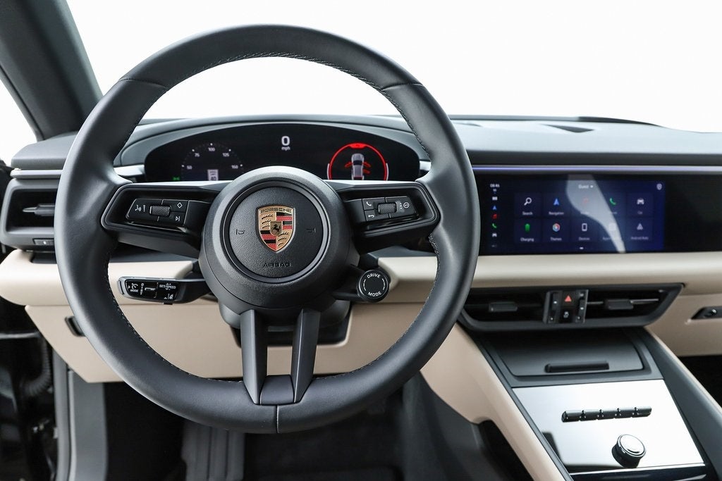 2025 Porsche Macan Electric 4