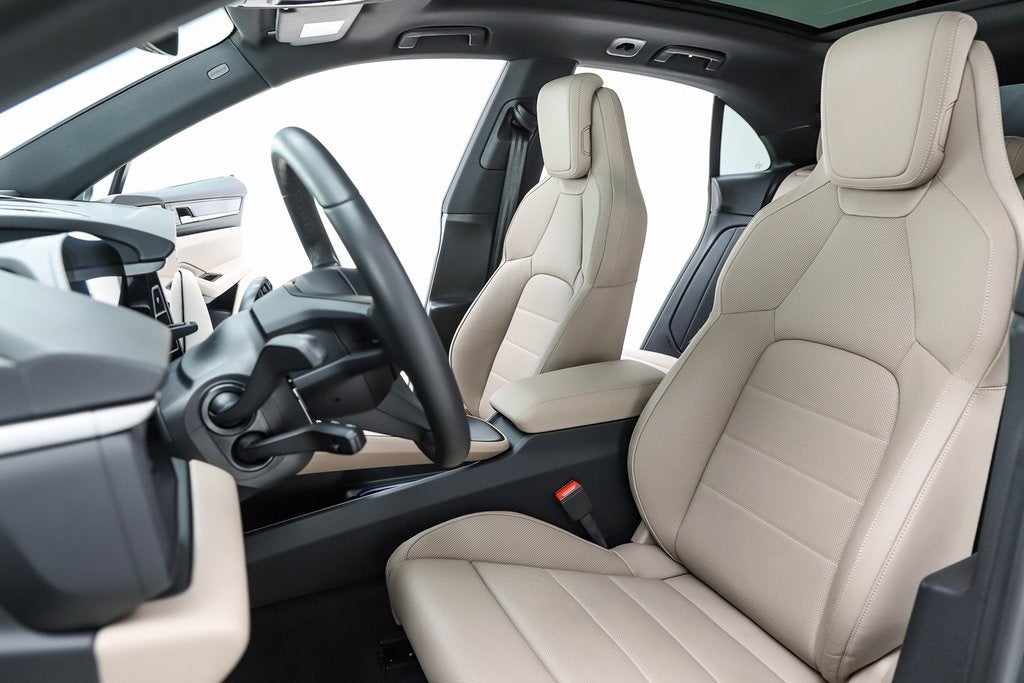 2025 Porsche Macan Electric 4