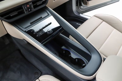 2025 Porsche Macan Electric 4