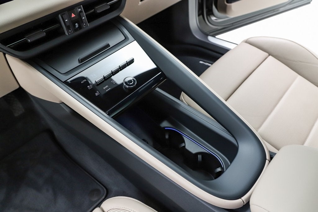 2025 Porsche Macan Electric 4