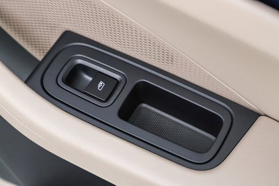 2025 Porsche Macan Electric 4