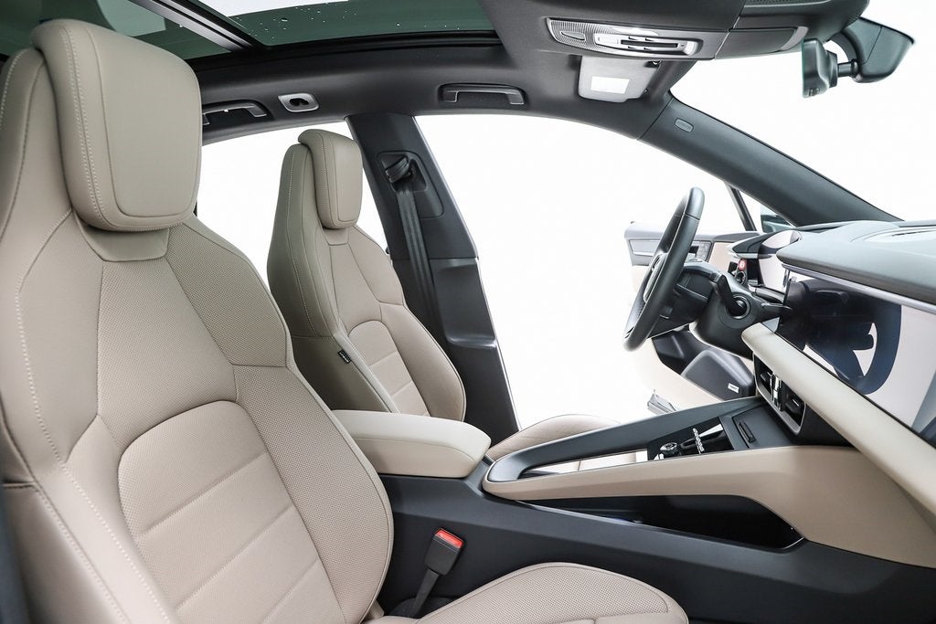 2025 Porsche Macan Electric 4