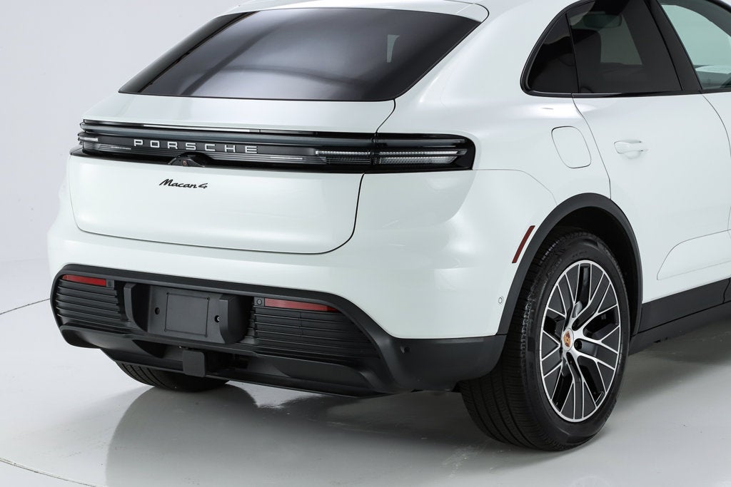 2026 Porsche Macan Electric 4