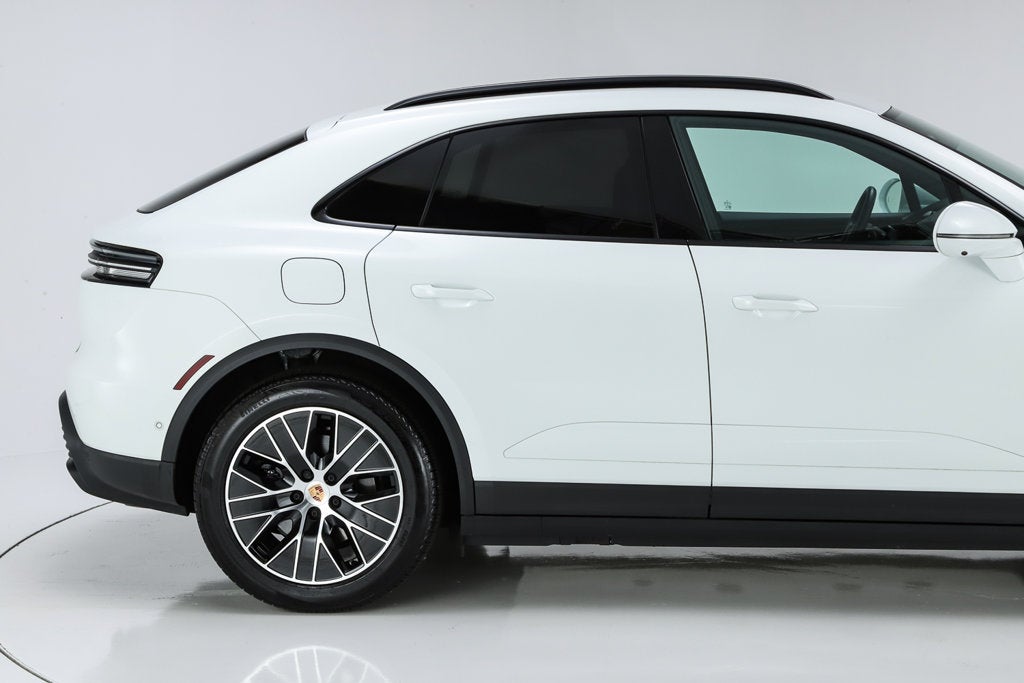 2026 Porsche Macan Electric 4