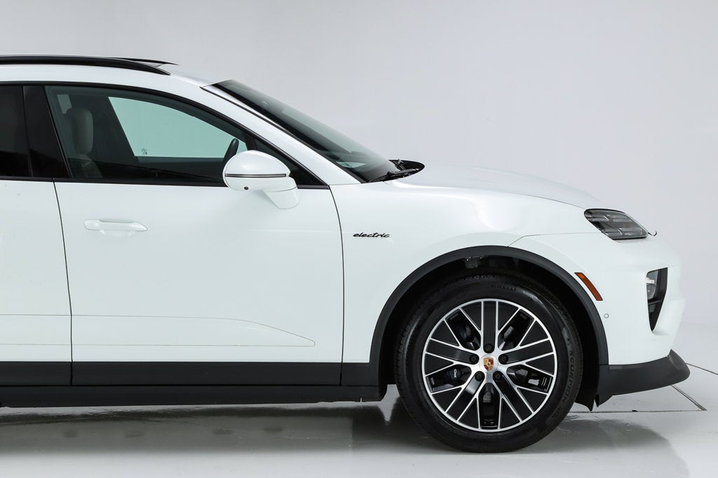 2026 Porsche Macan Electric 4