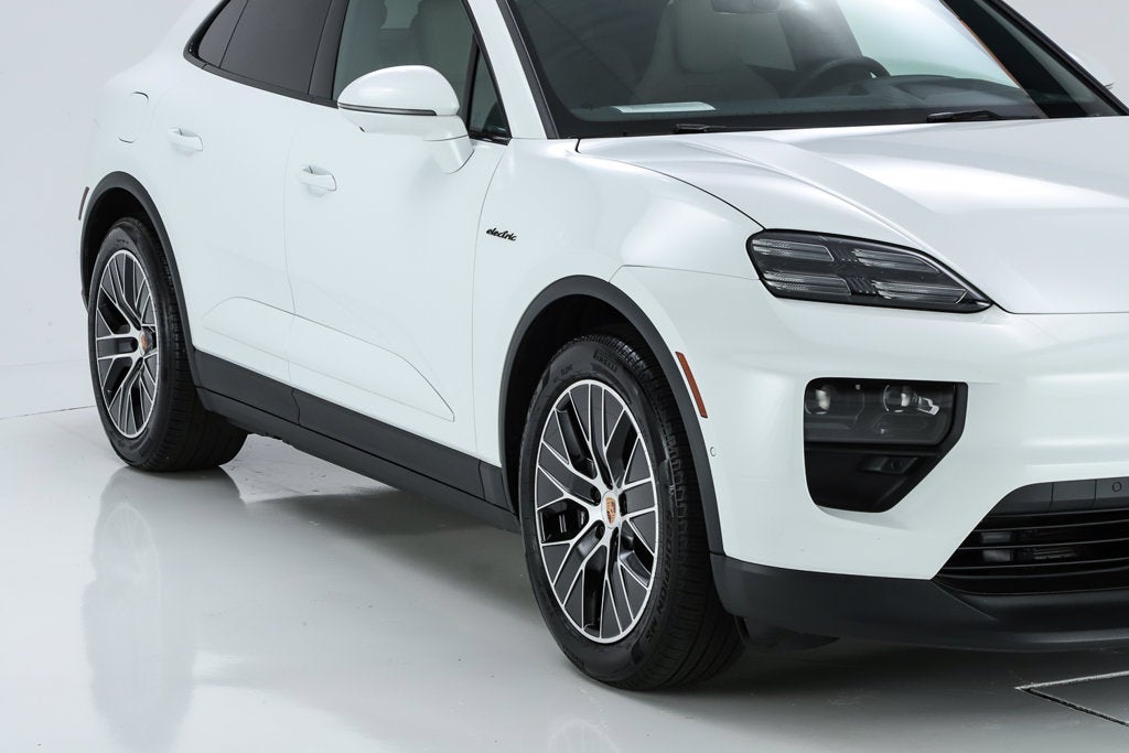 2026 Porsche Macan Electric 4