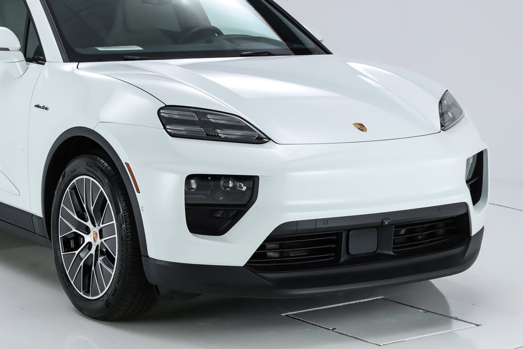 2026 Porsche Macan Electric 4