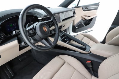2026 Porsche Macan Electric 4