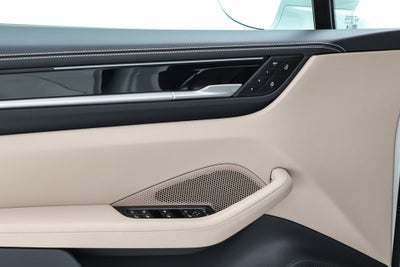 2026 Porsche Macan Electric 4