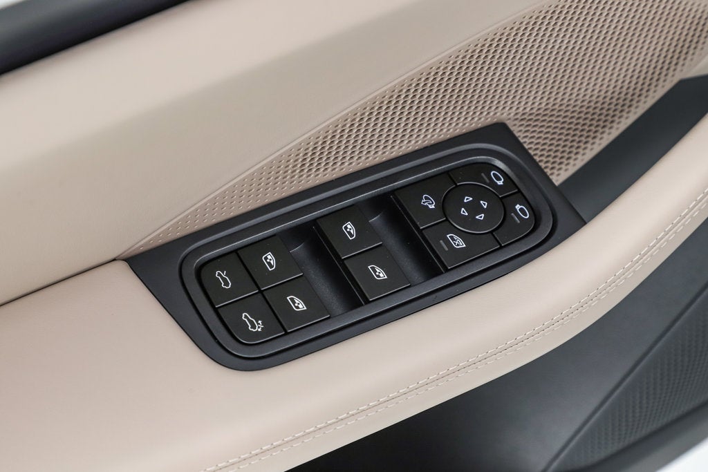 2026 Porsche Macan Electric 4