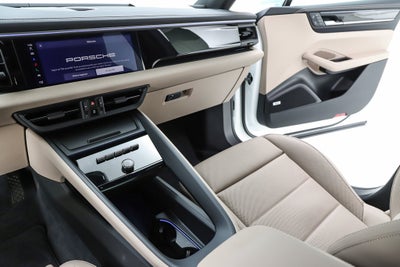 2026 Porsche Macan Electric 4
