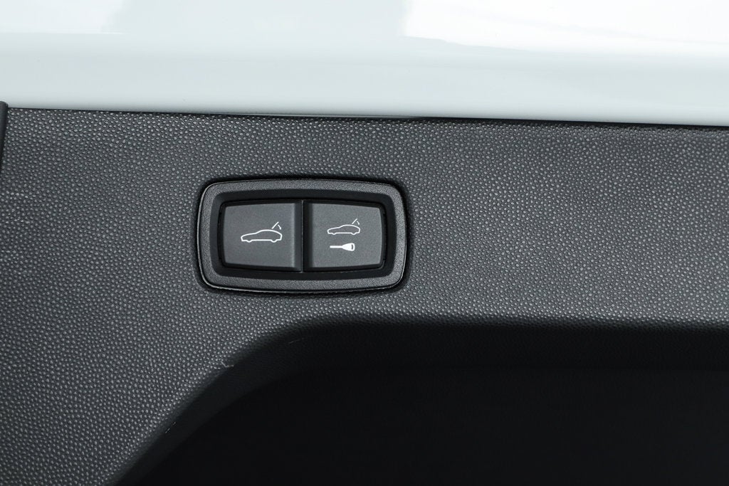 2026 Porsche Macan Electric 4