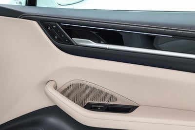 2026 Porsche Macan Electric 4