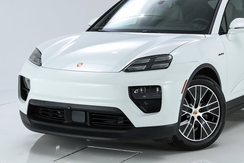 2026 Porsche Macan Electric 4