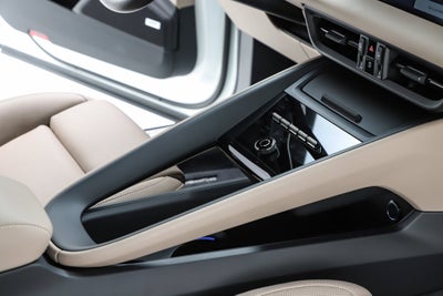2026 Porsche Macan Electric 4