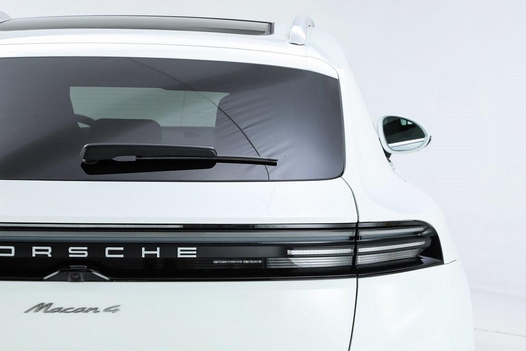 2025 Porsche Macan Electric 4