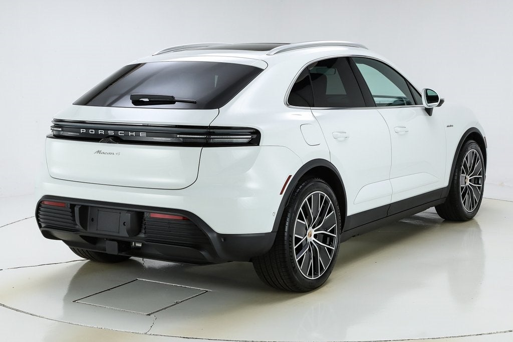 2025 Porsche Macan Electric 4