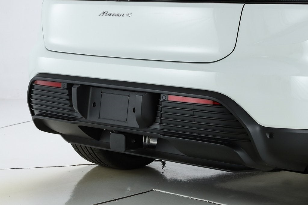 2025 Porsche Macan Electric 4