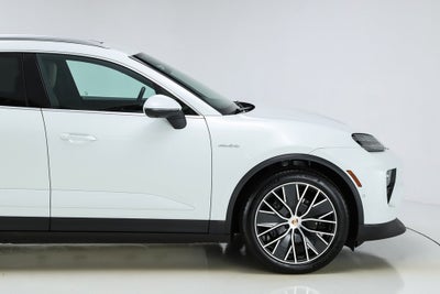 2025 Porsche Macan Electric 4