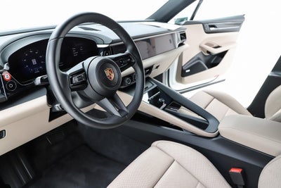 2025 Porsche Macan Electric 4