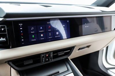 2025 Porsche Macan Electric 4