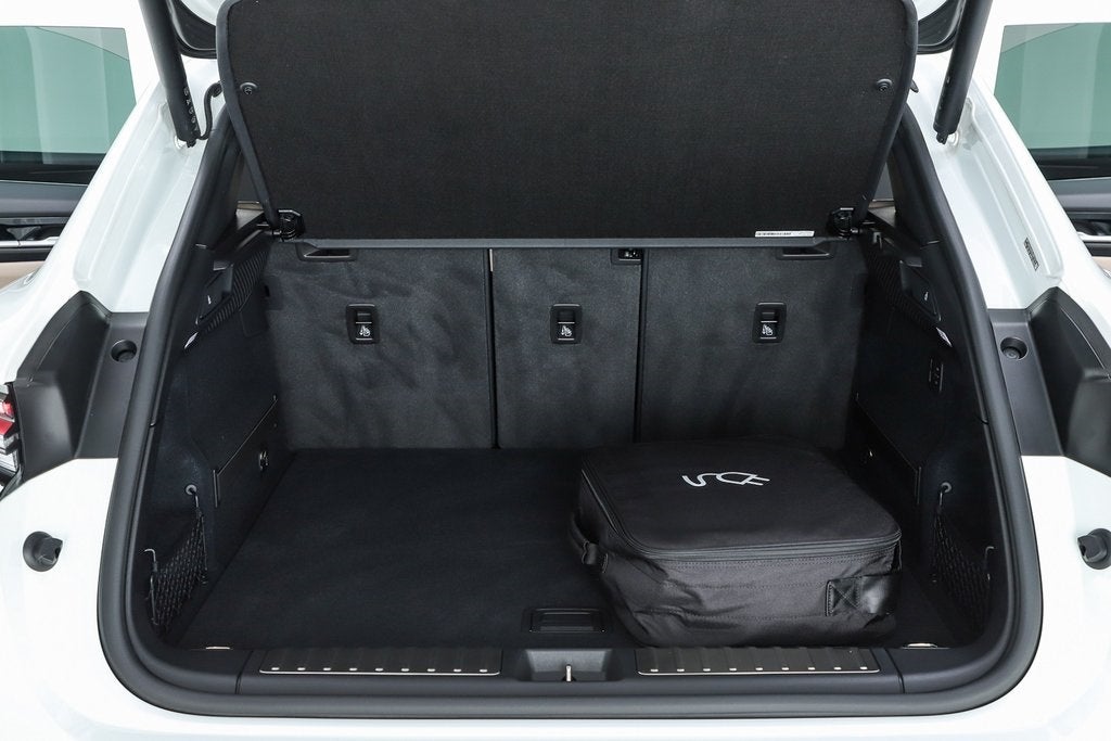 2025 Porsche Macan Electric 4