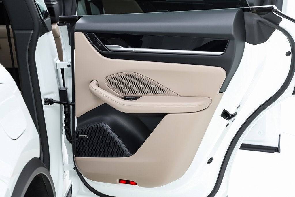 2025 Porsche Macan Electric 4