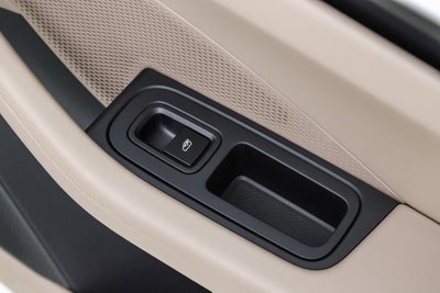 2025 Porsche Macan Electric 4