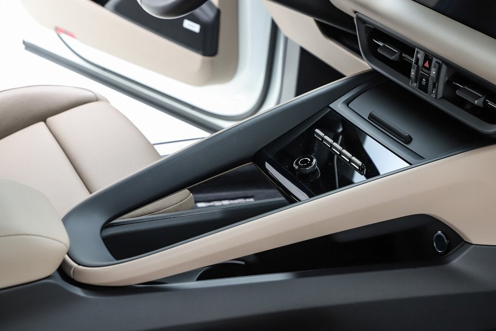 2025 Porsche Macan Electric 4