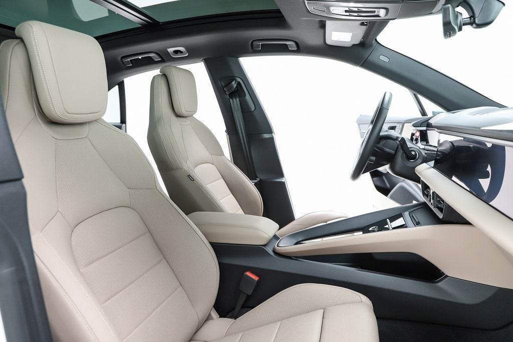 2025 Porsche Macan Electric 4