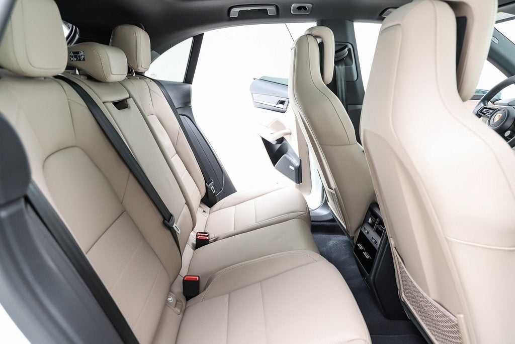 2025 Porsche Macan Electric 4