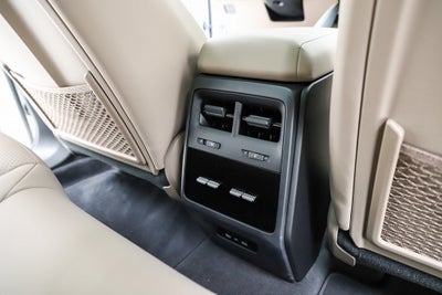 2025 Porsche Macan Electric 4