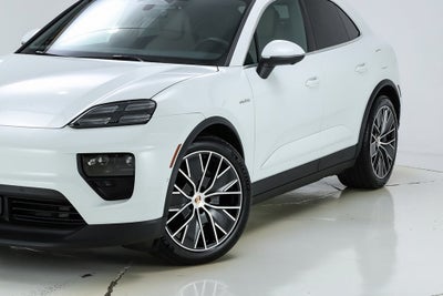 2025 Porsche Macan Electric 4
