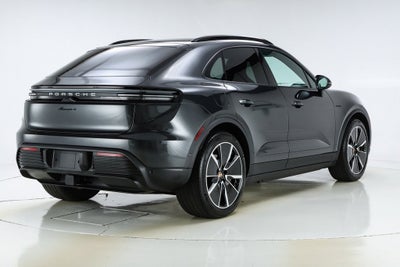 2025 Porsche Macan Electric 4