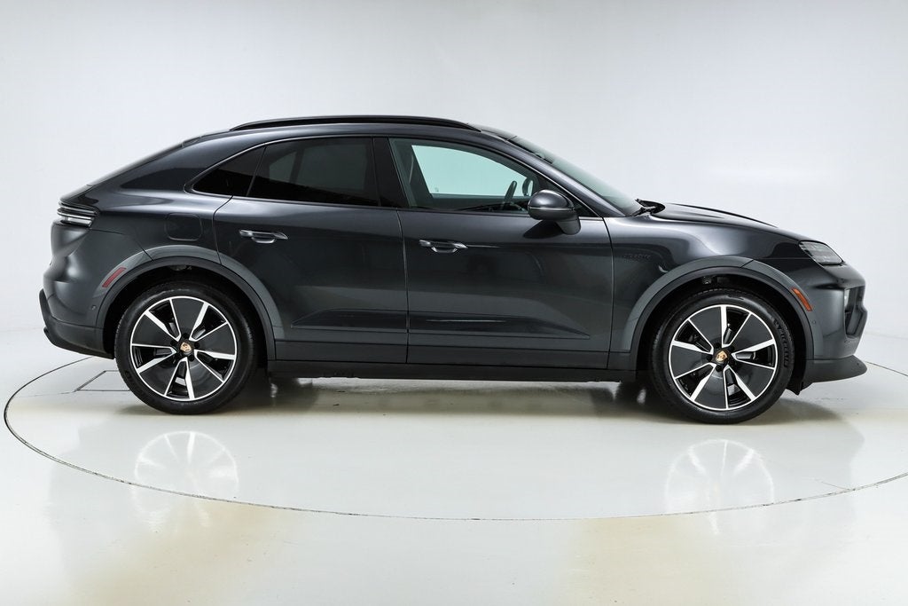 2025 Porsche Macan Electric 4