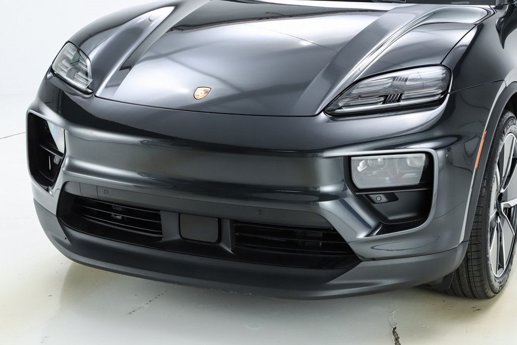 2025 Porsche Macan Electric 4