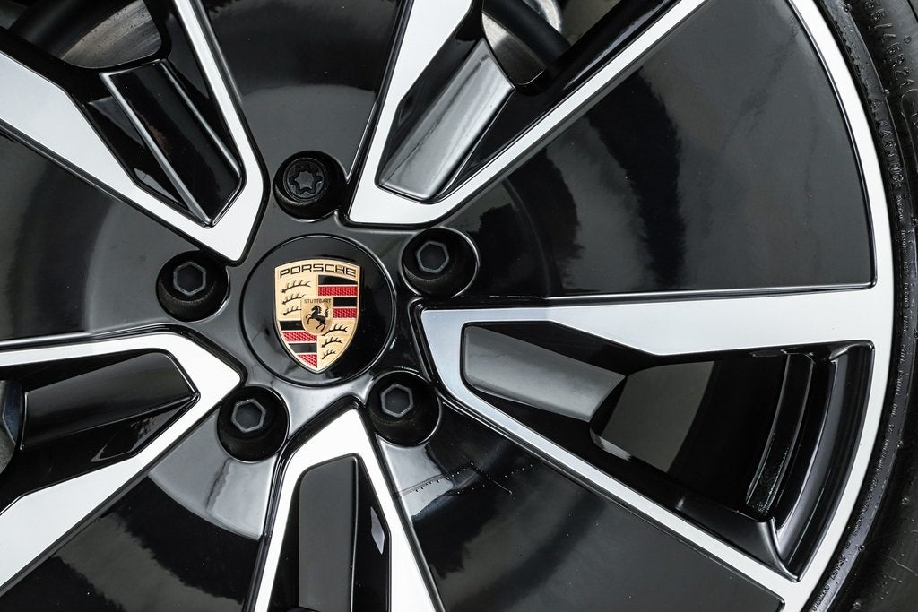 2025 Porsche Macan Electric 4