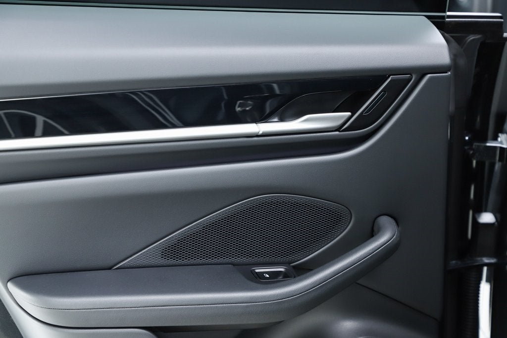 2025 Porsche Macan Electric 4