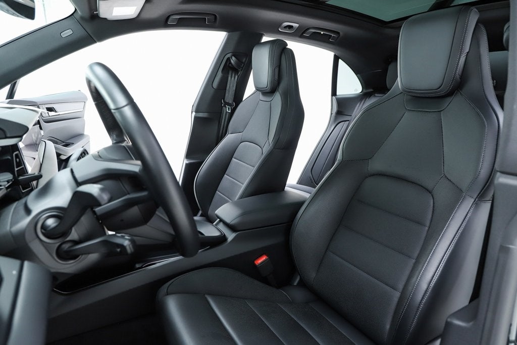 2025 Porsche Macan Electric 4