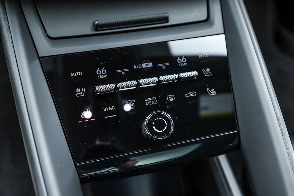 2025 Porsche Macan Electric 4