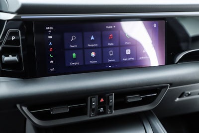 2025 Porsche Macan Electric 4