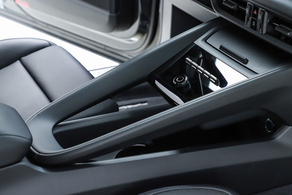 2025 Porsche Macan Electric 4