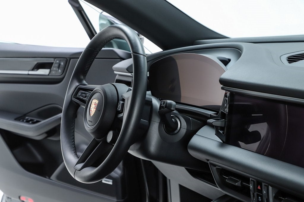 2025 Porsche Macan Electric 4