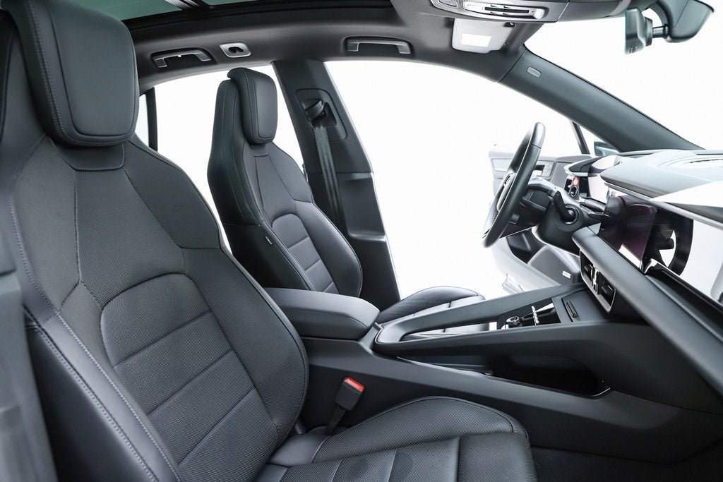 2025 Porsche Macan Electric 4