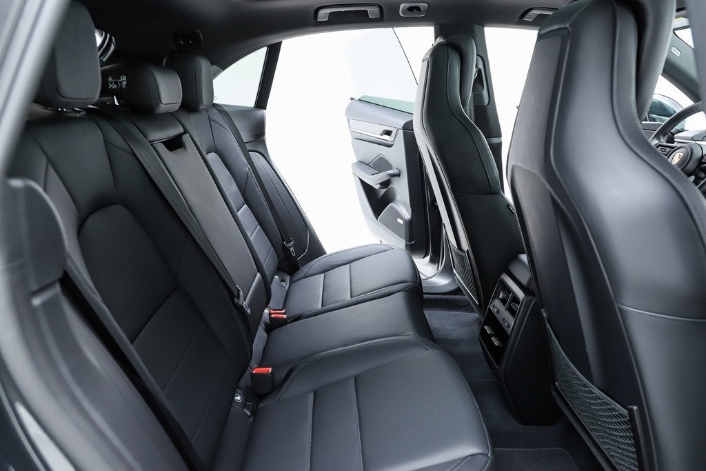 2025 Porsche Macan Electric 4