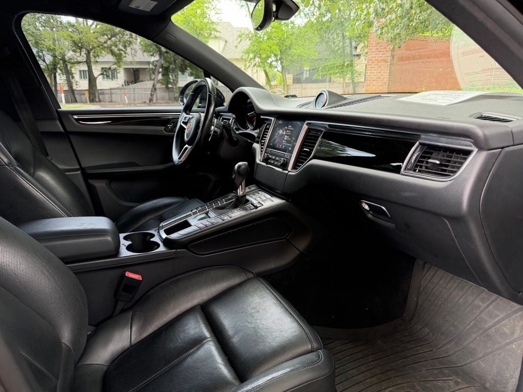 2017 Porsche Macan S