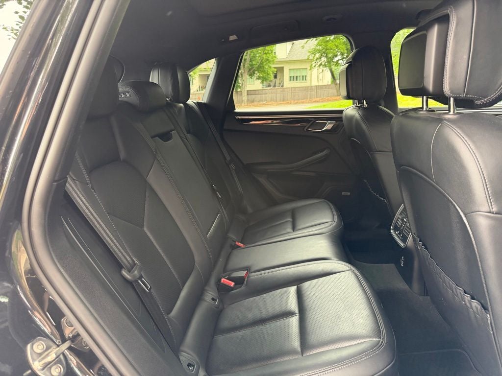 2021 Porsche Macan S